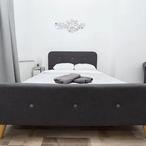 Color Street Blanari 12 Апартаменты Бухарест